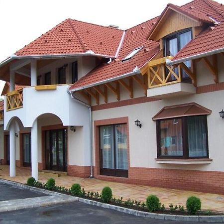 Hotel Gyoergyey Kastely Panzio Es Etterem Tápiógyörgye Exteriér fotografie